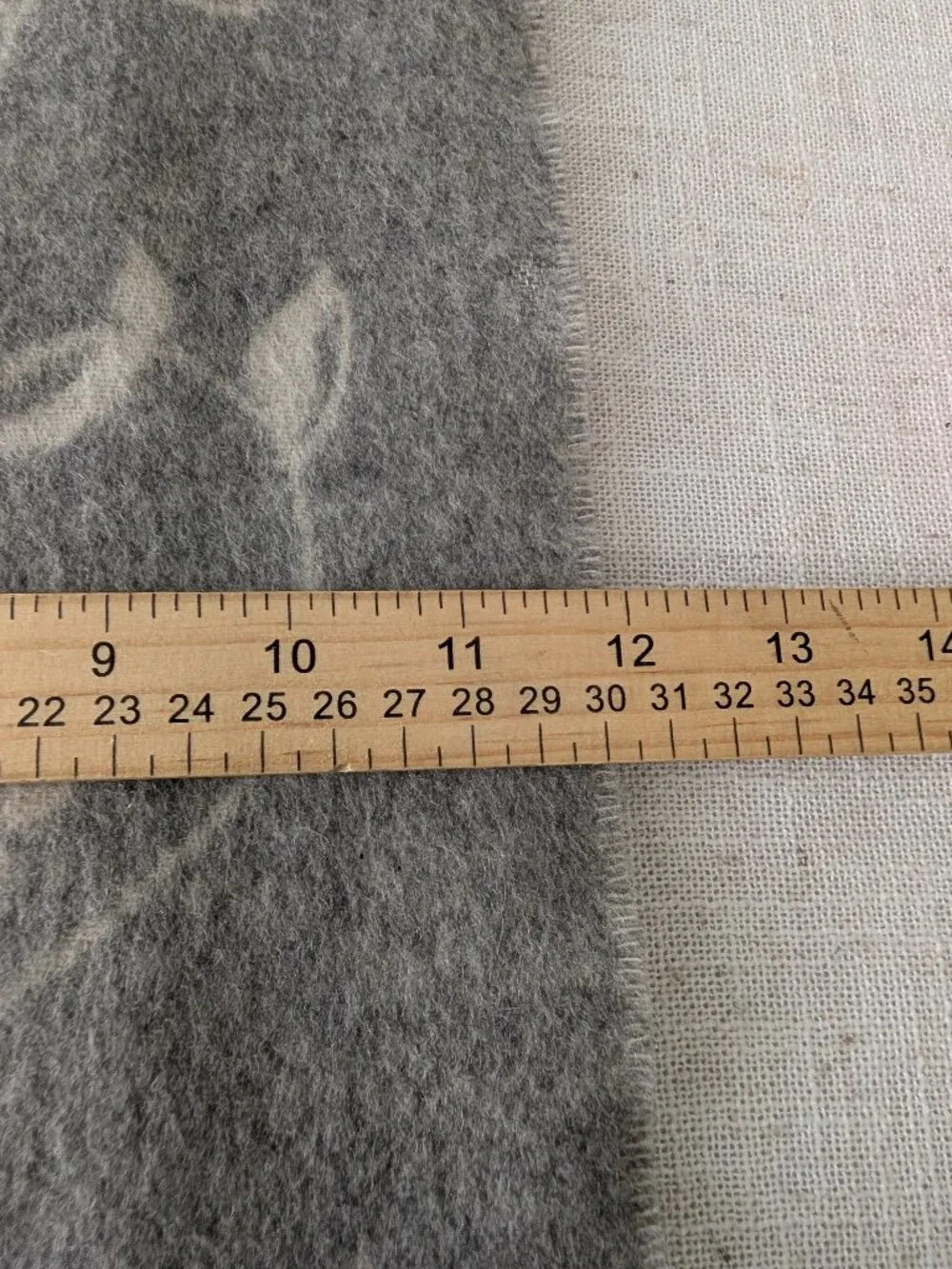 Sutton Cashmere reversable leaf